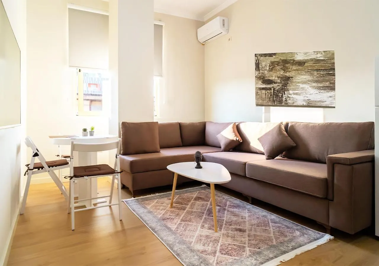 Home Inn Apartment 2 Near City Center Tirana